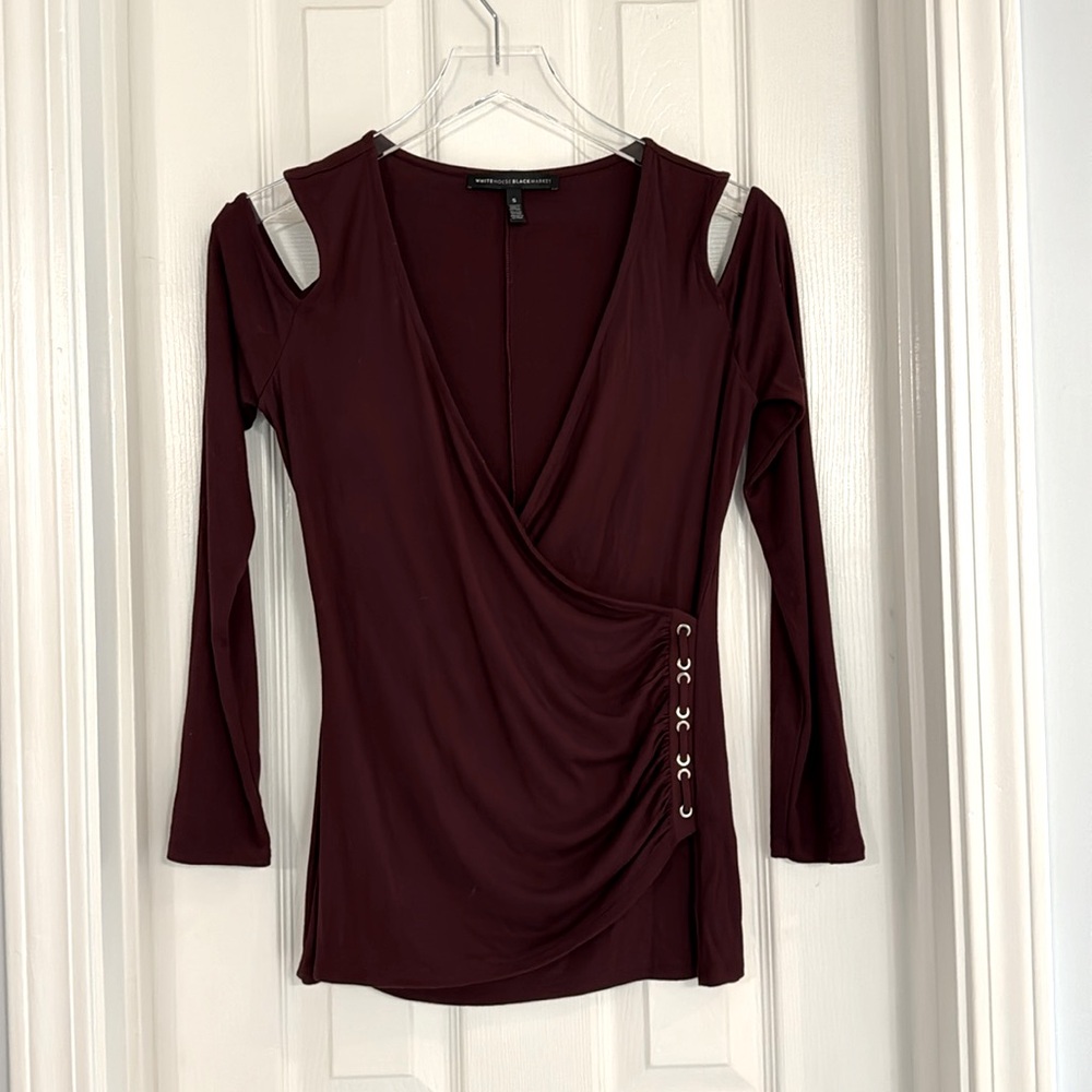 White House Black Market Cold Shoulder Top | Size Small | EUC